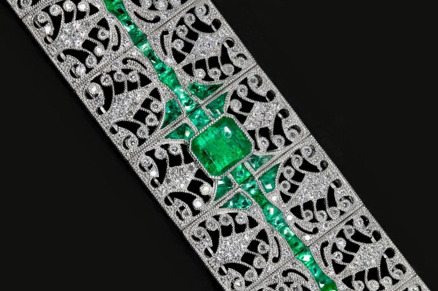 Art Deco Emerald And Diamond Bracelet Natural 8.14 TCW