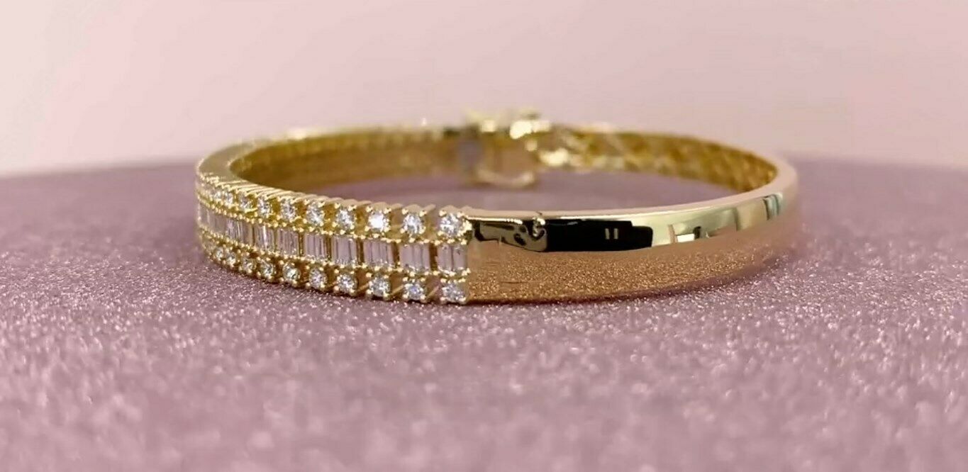 14K Gold 1.64 CT Baguette Diamond Bangle Natural Women's Bracelet